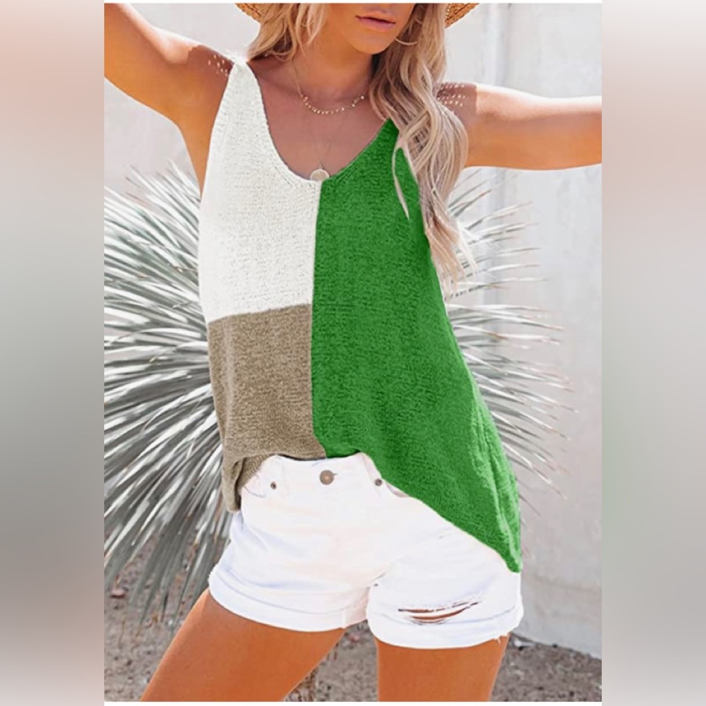 HOTAPEI color block knit sleeveless top.